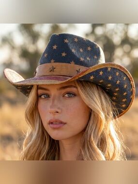Stylish American Flag
Cowboy Hat - Red, White and Blue